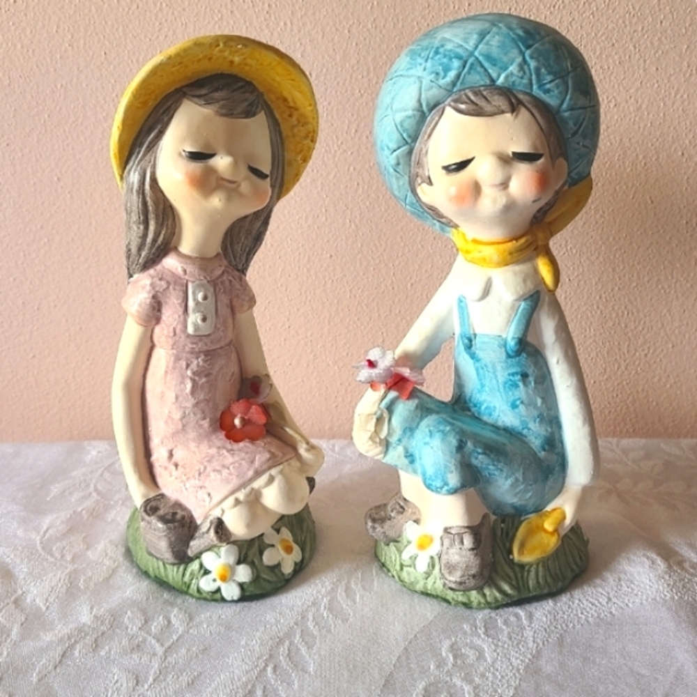 Vintage Norleans Japan Boy & Girl Gardeners Chalkware Figurines.